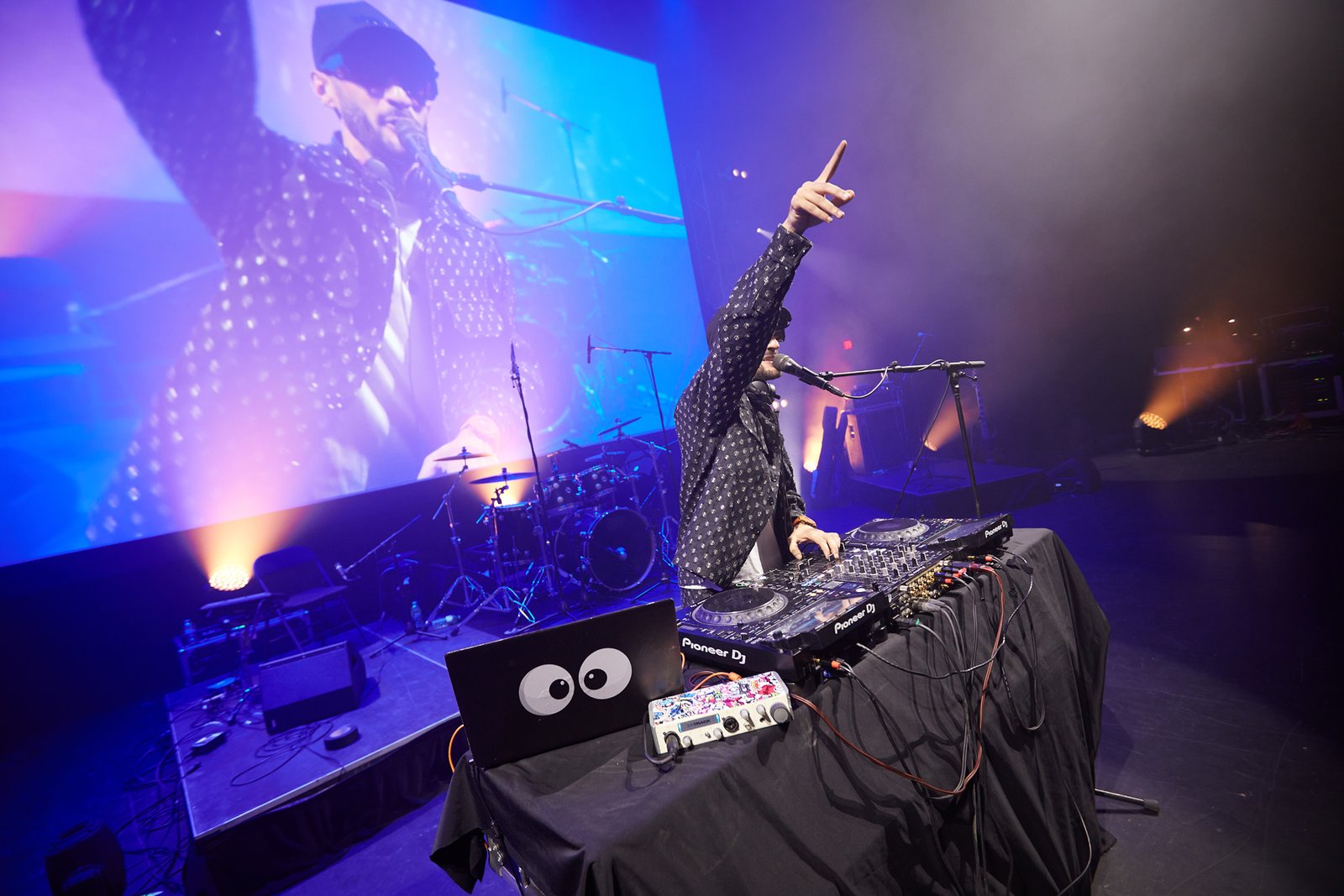 251004-193857-004A2349