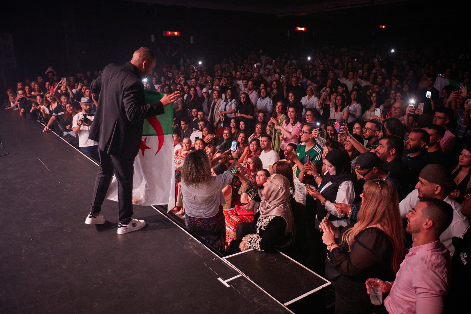 251004-220342-1G9A2820